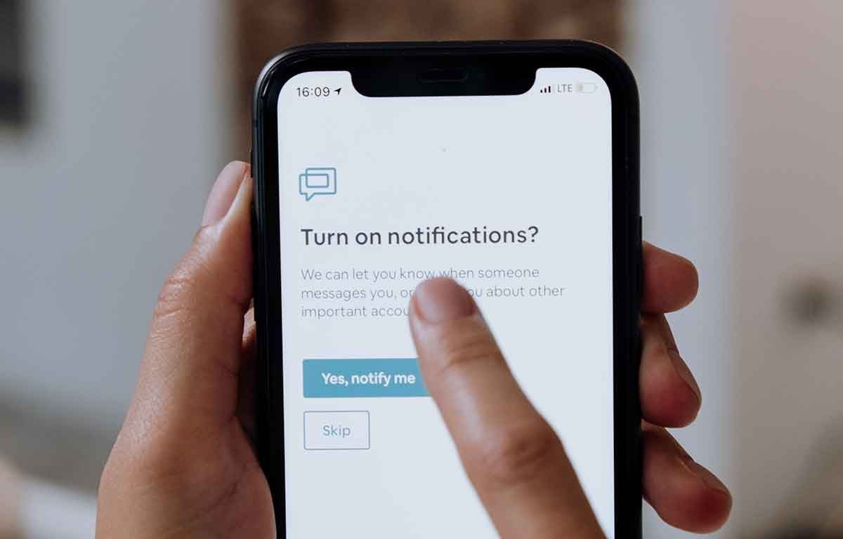 Что делать, если не поступают сообщения WhatsApp